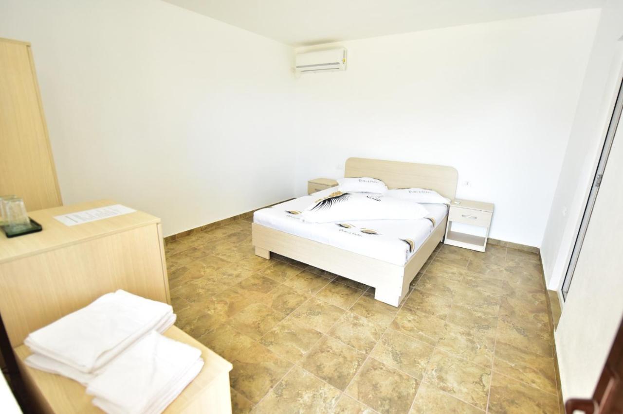 Casa Ryn Hotel Vama Veche Luaran gambar